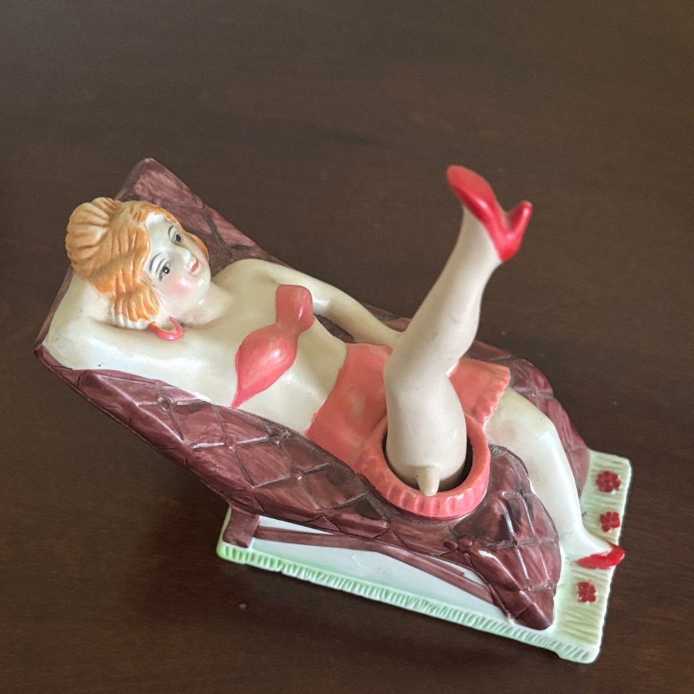 Vintage Ceramic Pinup Figurine in Coral and Brown